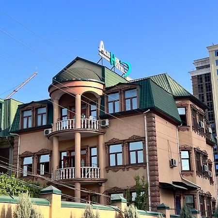 Alisher Hotel Doesjanbe Buitenkant foto