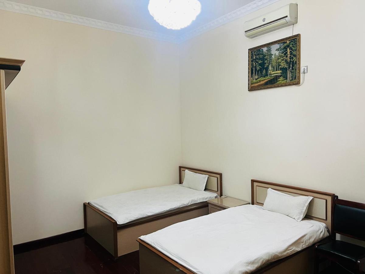 Alisher Hotel Doesjanbe Buitenkant foto