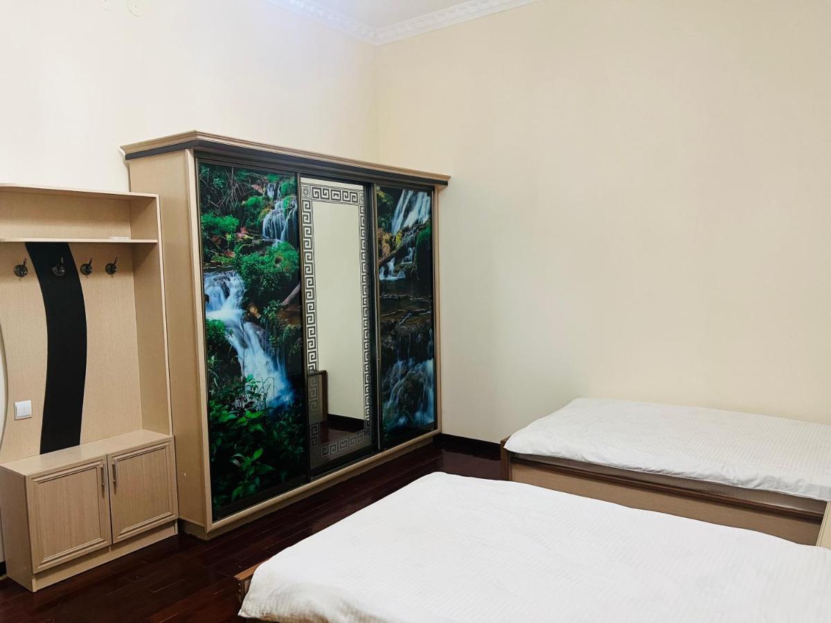 Alisher Hotel Doesjanbe Buitenkant foto